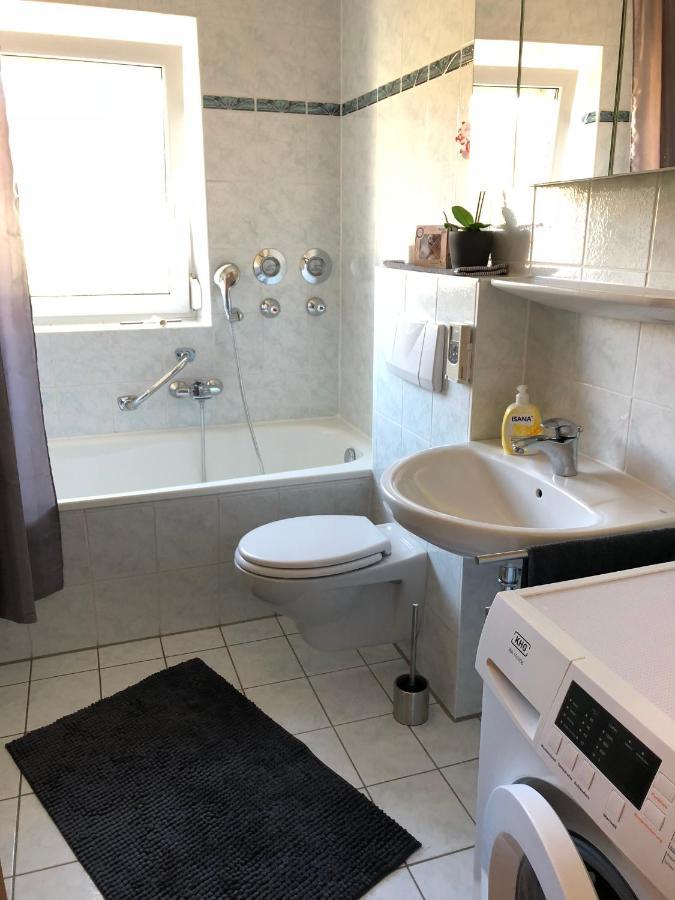 2 Zimmer Wohnung Mit Balkon - Naehe Messe Haar  Exterior photo
